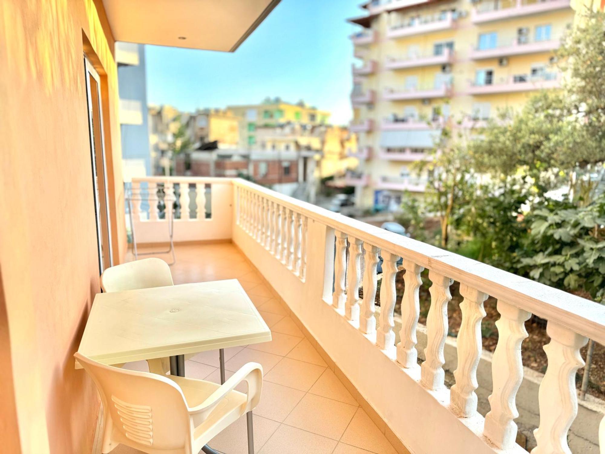 Amar'S Apartments Sarande Exterior photo
