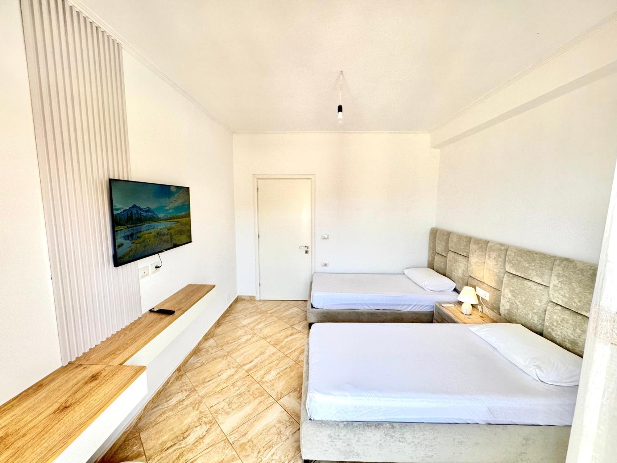 Amar'S Apartments Sarande Exterior photo